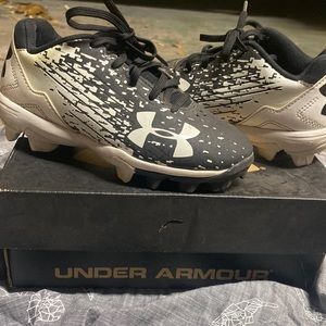 Under Armour Kids Cleats Sz: 12k
